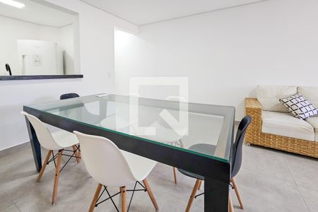 Sala de apartamento para alugar com 3 quartos, 98m² em Jardim Virginia, Guarujá