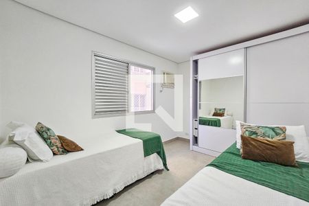 Quarto  de apartamento para alugar com 3 quartos, 98m² em Jardim Virginia, Guarujá