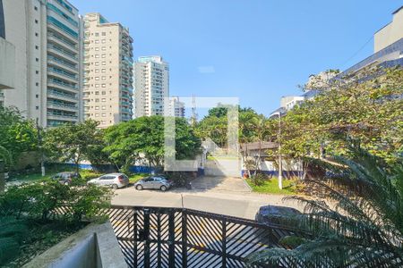 Vista de apartamento para alugar com 3 quartos, 98m² em Jardim Virginia, Guarujá