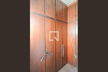 Closet da suíte de casa à venda com 3 quartos, 132m² em Nova Petrópolis, São Bernardo do Campo