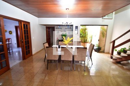 Sala 2 de casa de condomínio para alugar com 4 quartos, 320m² em Loteamento Caminhos de São Conrado (Sousas), Campinas