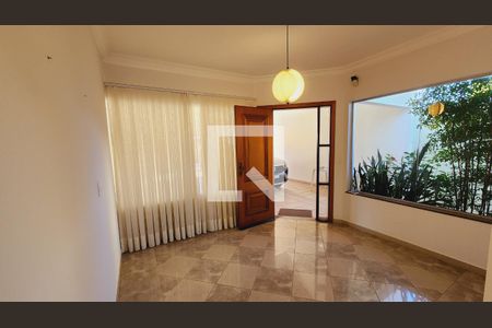 Sala de casa para alugar com 4 quartos, 378m² em Jardim Brasil, Jundiaí