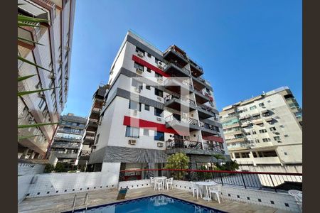 Apartamento à venda com 146m², 3 quartos e 2 vagas Apartamento à venda com 146m², 3 quartos e 2 vagasFachada