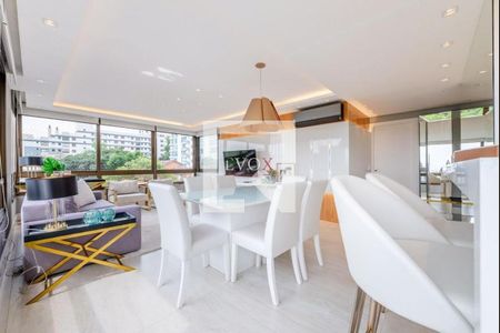 Apartamento à venda com 3 quartos, 138m² em Auxiliadora, Porto Alegre