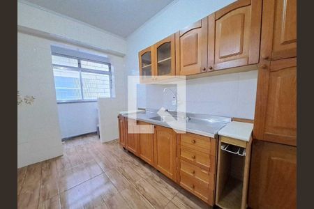 Apartamento à venda com 2 quartos, 58m² em Santa Cecília, Porto Alegre