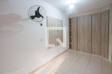 Quarto 2 de casa para alugar com 3 quartos, 150m² em Conjunto Promorar Sao Luis, São Paulo