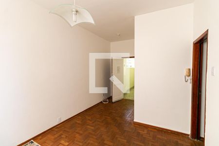 Sala de apartamento à venda com 3 quartos, 80m² em Alto Barroca, Belo Horizonte