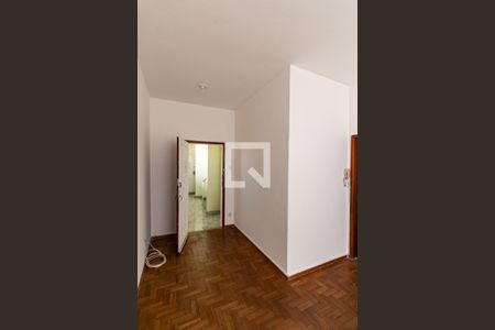 Sala de apartamento à venda com 2 quartos, 80m² em Alto Barroca, Belo Horizonte