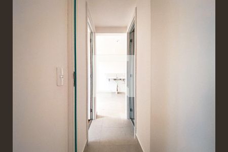 Corredor de apartamento para alugar com 2 quartos, 32m² em Jardim Celeste, São Paulo