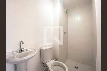 Banheiro de apartamento para alugar com 2 quartos, 32m² em Jardim Celeste, São Paulo