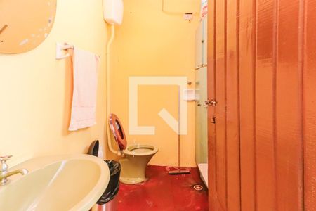 Casa à venda com 146m², 3 quartos e 2 vagas Casa à venda com 146m², 3 quartos e 2 vagasBanheiro Serviço