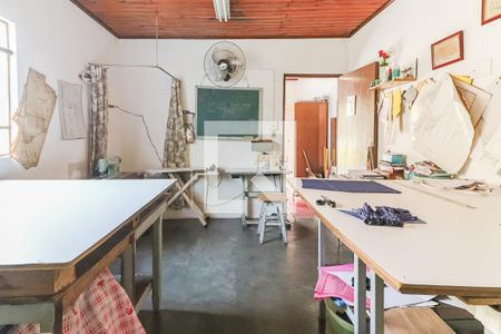 Casa à venda com 146m², 3 quartos e 2 vagas Casa à venda com 146m², 3 quartos e 2 vagasAtelier