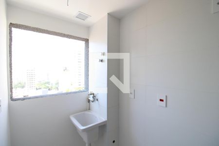 Sala / Cozinha / Área de Serviço de apartamento à venda com 2 quartos, 42m² em Vila Paulicéia, São Paulo