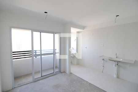 Sala / Cozinha / Área de Serviço de apartamento à venda com 2 quartos, 42m² em Vila Paulicéia, São Paulo