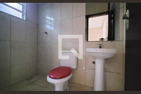 Banheiro de casa para alugar com 1 quarto, 46m² em Parque Erasmo Assunção, Santo André