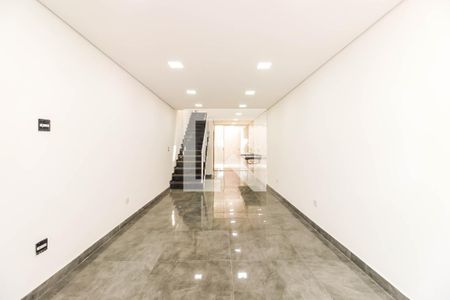 Casa à venda com 130m², 3 quartos e 2 vagasSala e Cozinha