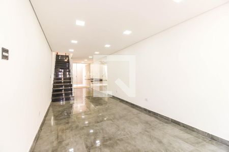 Casa à venda com 130m², 3 quartos e 2 vagasSala