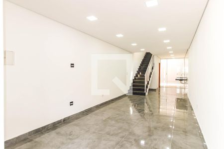 Casa à venda com 130m², 3 quartos e 2 vagasSala e Cozinha