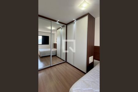 Quarto 1 de apartamento para alugar com 2 quartos, 53m² em Jardim Belval, Barueri