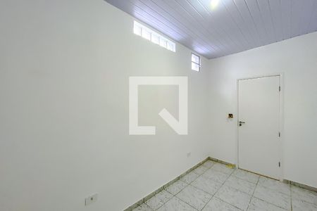 Quarto 1 de casa para alugar com 1 quarto, 40m² em Parque Sevilha, São Paulo