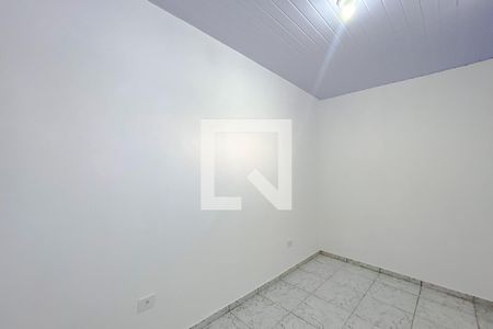 Quarto 1 de casa para alugar com 1 quarto, 40m² em Parque Sevilha, São Paulo