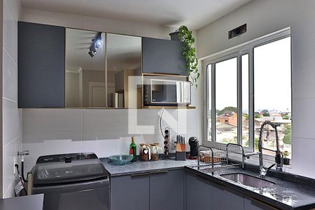 Cozinha  de apartamento para alugar com 2 quartos, 41m² em Sumaré, Alvorada