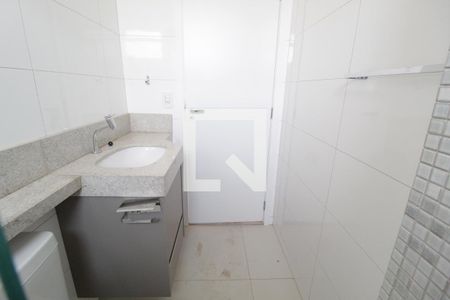 Banheiro do Quarto 1 de apartamento para alugar com 3 quartos, 146m² em Tubalina, Uberlândia