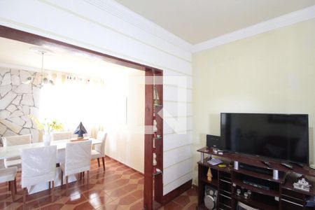 Sala de casa à venda com 3 quartos, 113m² em Jardim Guanabara, Belo Horizonte