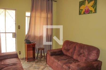 Sala de casa à venda com 3 quartos, 275m² em Santo Antônio, Contagem