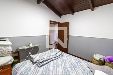 Casa à venda com 314m², 3 quartos e 3 vagas Casa à venda com 314m², 3 quartos e 3 vagasQuarto 2