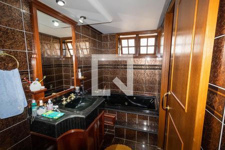 Casa à venda com 314m², 3 quartos e 3 vagas Casa à venda com 314m², 3 quartos e 3 vagasBanheiro da Suíte