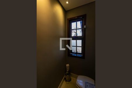 Casa à venda com 314m², 3 quartos e 3 vagas Casa à venda com 314m², 3 quartos e 3 vagasLavabo