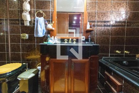 Casa à venda com 314m², 3 quartos e 3 vagas Casa à venda com 314m², 3 quartos e 3 vagasBanheiro da Suíte