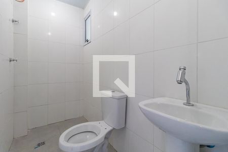 Banheiro de apartamento para alugar com 2 quartos, 54m² em Parque Santa Luzia, Barueri