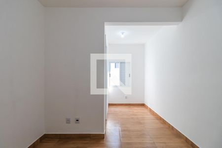 Quarto 2 de apartamento para alugar com 2 quartos, 54m² em Parque Santa Luzia, Barueri