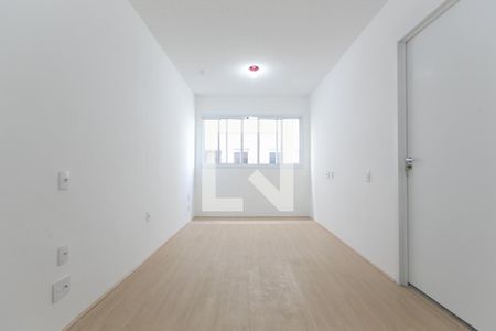 Studio de kitnet/studio para alugar com 1 quarto, 27m² em Conjunto Residencial José Bonifácio, São Paulo