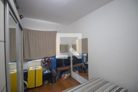 Quarto 2 de apartamento para alugar com 2 quartos, 67m² em Colubandê, São Gonçalo