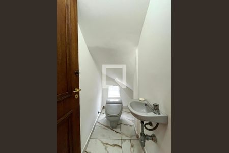 Lavabo de casa para alugar com 2 quartos, 90m² em Parque Jabaquara, São Paulo