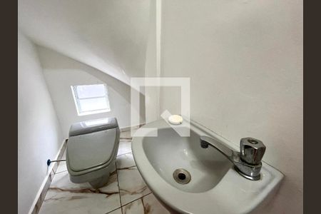 Lavabo de casa para alugar com 2 quartos, 90m² em Parque Jabaquara, São Paulo