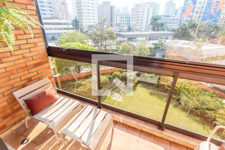 Varanda de apartamento à venda com 1 quarto, 42m² em Vila Nova Conceição, São Paulo