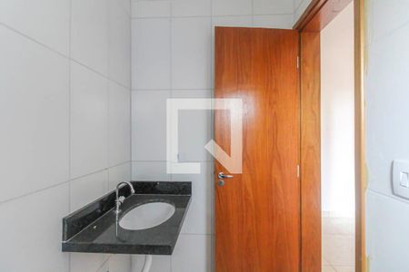 Banheiro de apartamento à venda com 1 quarto, 27m² em Jardim Vila Formosa, São Paulo