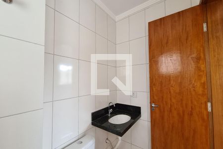 Banheiro de apartamento à venda com 1 quarto, 27m² em Jardim Vila Formosa, São Paulo