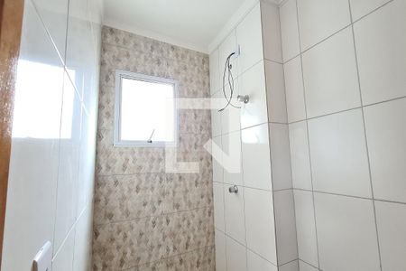 Banheiro de apartamento à venda com 1 quarto, 27m² em Jardim Vila Formosa, São Paulo