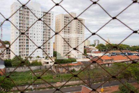 VISTA DA VARANDA de apartamento à venda com 1 quarto, 55m² em Centro, Campinas