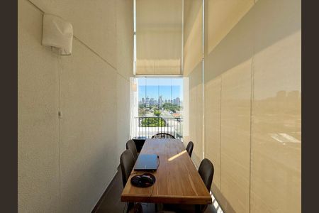 Sala de apartamento para alugar com 2 quartos, 85m² em Cidade Monções, São Paulo