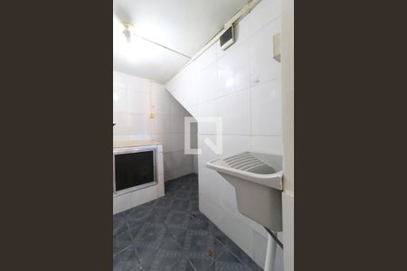 Cozinha e Área de Serviço de kitnet/studio para alugar com 1 quarto, 25m² em Quintino Bocaiúva, Rio de Janeiro