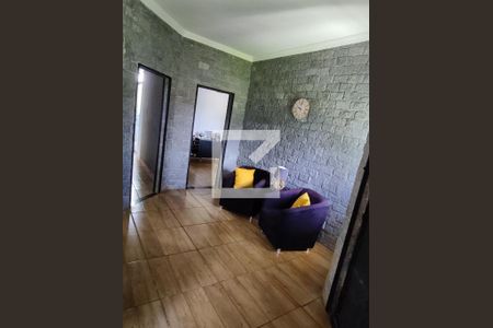 Sala de casa de condomínio à venda com 4 quartos, 204m² em , Itabirito