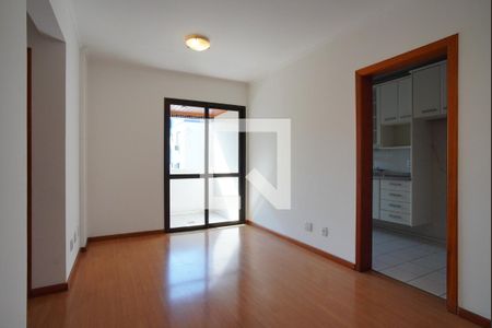 Sala de apartamento para alugar com 2 quartos, 68m² em Passo D’areia, Porto Alegre