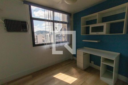 Quarto 1 de apartamento para alugar com 3 quartos, 105m² em Icaraí, Niterói