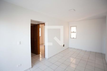 Sala de apartamento para alugar com 2 quartos, 56m² em Campanário, Diadema